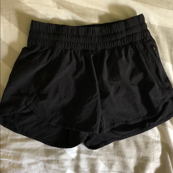lululemon athletica Pants - Lululemon Tracker Short